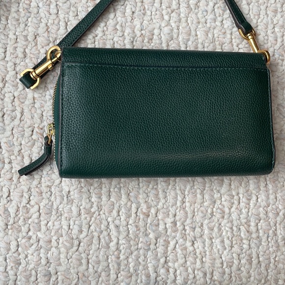 Tory Burch McGraw green wallet crossbody - Picture 5 of 15